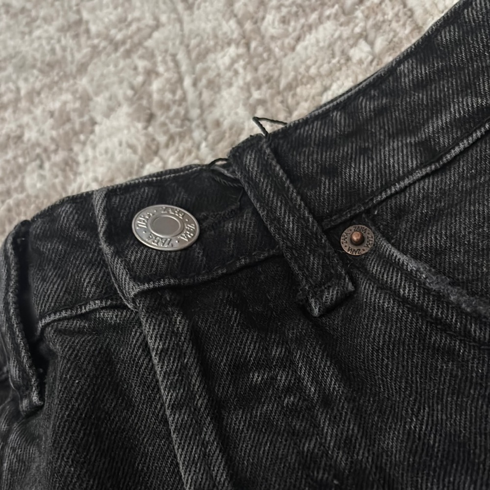 ZARA Black Denim Women's Shorts - Picture 3 of 11